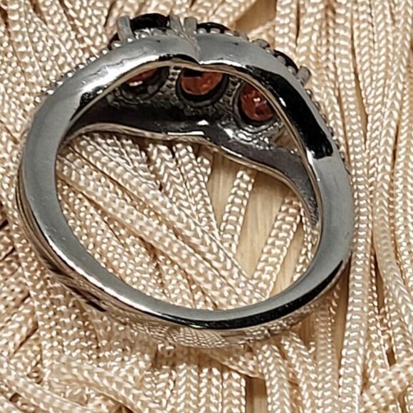 New, Mozambique Garnet Ring and Pendant Necklace, Size 5 - Picture 6 of 14